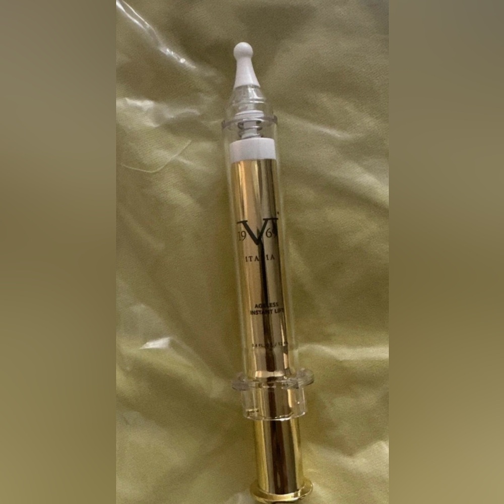 ⭐️NEW⭐️Versace 19V69 Italia Ageless Instant Lift Serum~ 0.4oz. Full Size